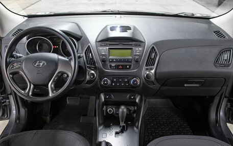 Hyundai ix35 I рестайлинг, 2015 год, 949 000 рублей, 14 фотография
