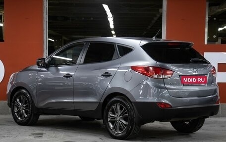 Hyundai ix35 I рестайлинг, 2015 год, 949 000 рублей, 7 фотография