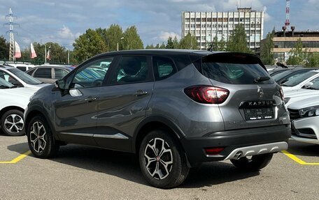 Renault Kaptur I рестайлинг, 2020 год, 1 850 000 рублей, 2 фотография
