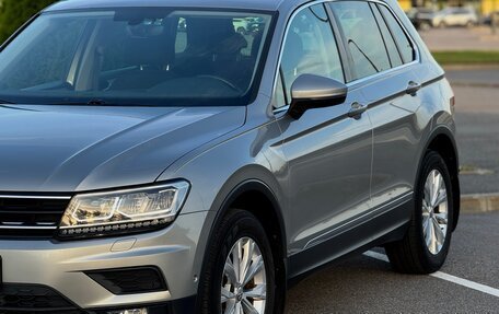 Volkswagen Tiguan II, 2018 год, 2 430 000 рублей, 7 фотография