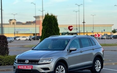 Volkswagen Tiguan II, 2018 год, 2 430 000 рублей, 2 фотография