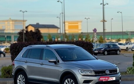 Volkswagen Tiguan II, 2018 год, 2 430 000 рублей, 3 фотография