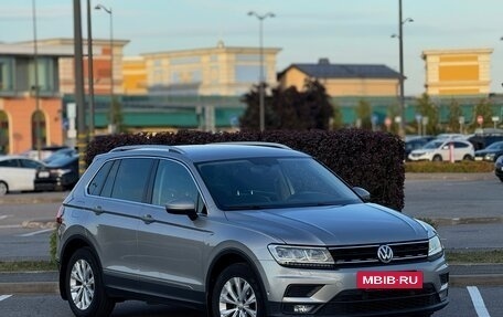 Volkswagen Tiguan II, 2018 год, 2 430 000 рублей, 4 фотография