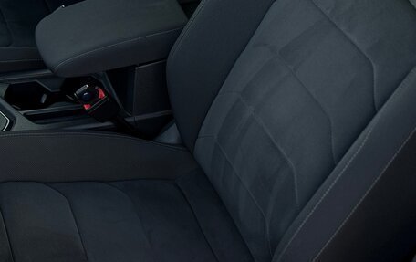 Volkswagen Tiguan II, 2018 год, 2 430 000 рублей, 19 фотография