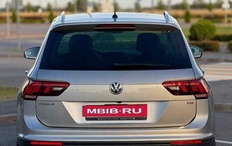 Volkswagen Tiguan II, 2018 год, 2 430 000 рублей, 14 фотография