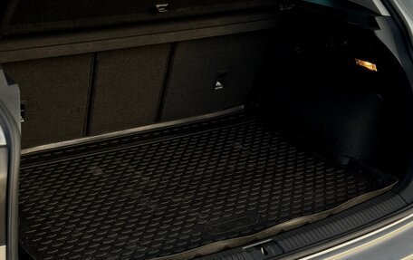 Volkswagen Tiguan II, 2018 год, 2 430 000 рублей, 36 фотография
