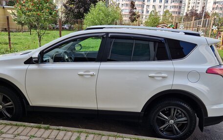 Toyota RAV4, 2017 год, 2 550 000 рублей, 4 фотография