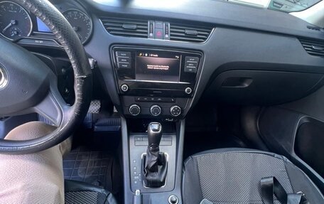 Skoda Octavia, 2018 год, 1 800 000 рублей, 8 фотография