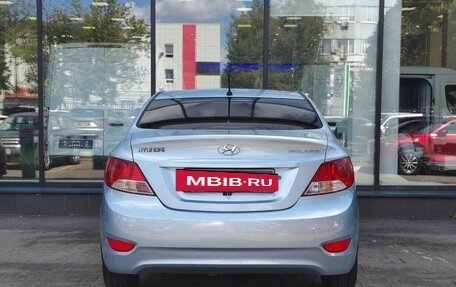 Hyundai Solaris II рестайлинг, 2012 год, 660 000 рублей, 7 фотография