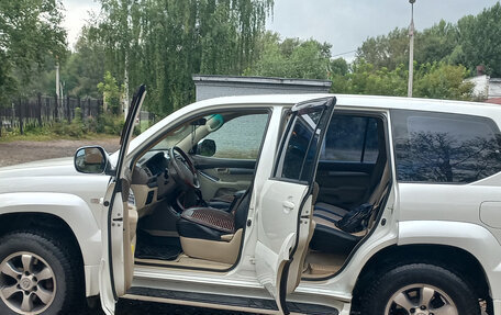 Toyota Land Cruiser Prado 120 рестайлинг, 2002 год, 1 500 000 рублей, 5 фотография