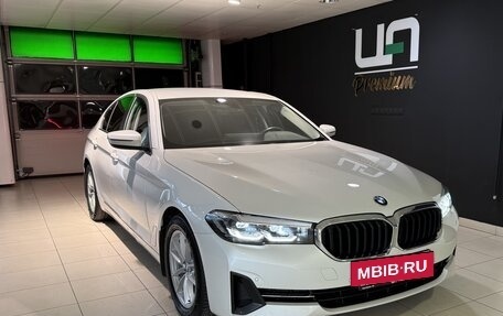 BMW 5 серия, 2021 год, 3 400 000 рублей, 2 фотография