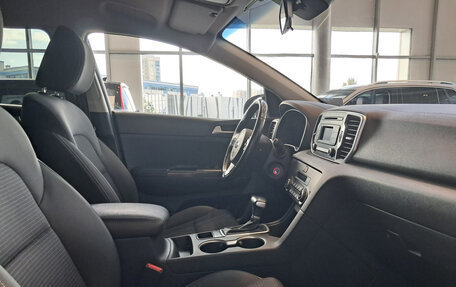KIA Sportage IV рестайлинг, 2018 год, 1 975 000 рублей, 13 фотография