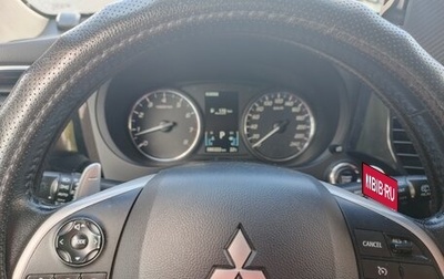Mitsubishi Outlander III рестайлинг 3, 2014 год, 1 900 000 рублей, 1 фотография
