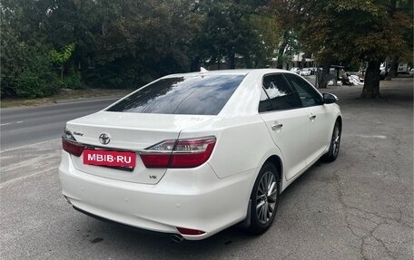 Toyota Camry, 2017 год, 2 800 000 рублей, 5 фотография