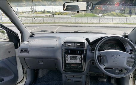 Toyota Gaia, 2000 год, 500 000 рублей, 5 фотография