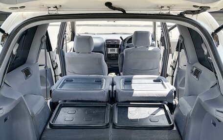 Toyota Gaia, 2000 год, 500 000 рублей, 10 фотография