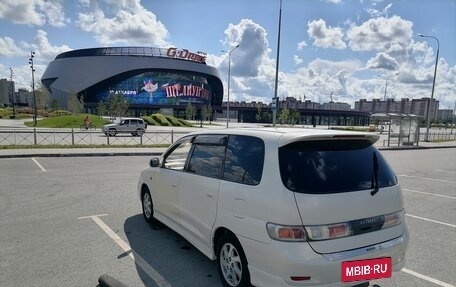 Toyota Gaia, 2000 год, 500 000 рублей, 23 фотография
