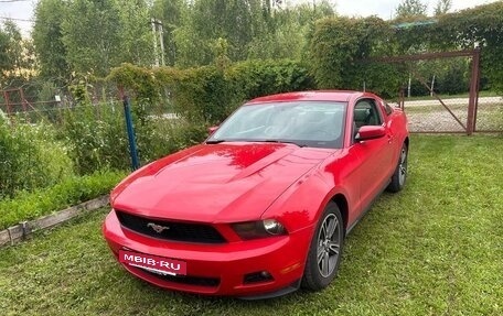 Ford Mustang VI рестайлинг, 2009 год, 1 820 000 рублей, 4 фотография