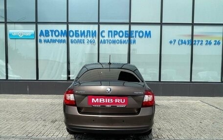 Skoda Rapid I, 2018 год, 1 045 000 рублей, 4 фотография