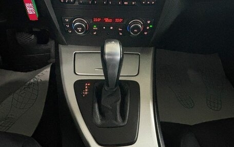 BMW 3 серия, 2011 год, 999 000 рублей, 16 фотография