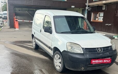 Peugeot Partner II рестайлинг 2, 2010 год, 285 000 рублей, 2 фотография