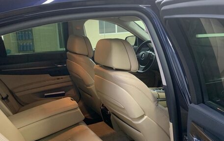 BMW 7 серия, 2012 год, 2 800 000 рублей, 9 фотография