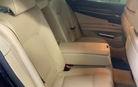 BMW 7 серия, 2012 год, 2 800 000 рублей, 11 фотография