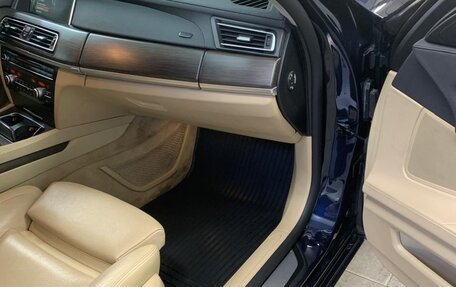 BMW 7 серия, 2012 год, 2 800 000 рублей, 12 фотография