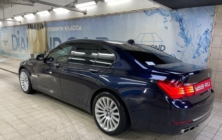 BMW 7 серия, 2012 год, 2 800 000 рублей, 22 фотография