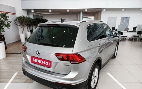 Volkswagen Tiguan II, 2021 год, 2 878 000 рублей, 6 фотография