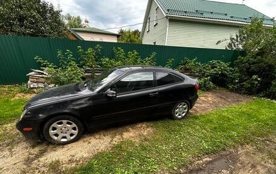 Mercedes-Benz C-Класс, 2002 год, 200 000 рублей, 1 фотография