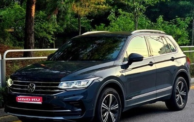 Volkswagen Tiguan II, 2022 год, 3 170 000 рублей, 1 фотография