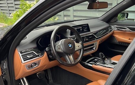 BMW 7 серия, 2019 год, 5 950 000 рублей, 10 фотография