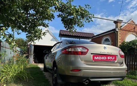 Renault Fluence I, 2010 год, 680 000 рублей, 2 фотография