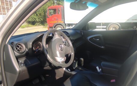 Toyota RAV4, 2006 год, 980 000 рублей, 3 фотография