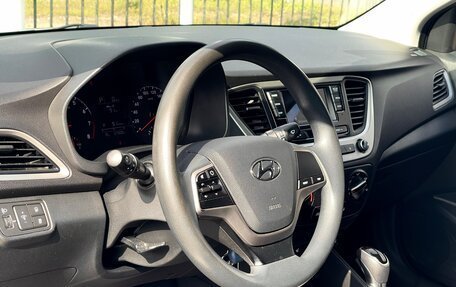 Hyundai Solaris II рестайлинг, 2017 год, 1 269 000 рублей, 8 фотография
