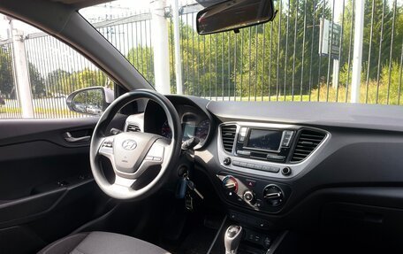 Hyundai Solaris II рестайлинг, 2017 год, 1 269 000 рублей, 9 фотография