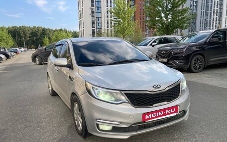KIA Rio III рестайлинг, 2017 год, 995 000 рублей, 2 фотография