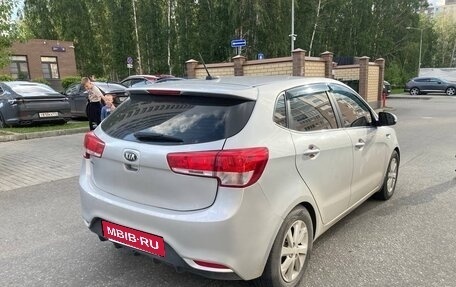 KIA Rio III рестайлинг, 2017 год, 995 000 рублей, 3 фотография