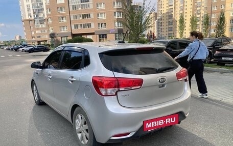 KIA Rio III рестайлинг, 2017 год, 995 000 рублей, 4 фотография