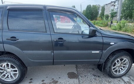 Chevrolet Niva I рестайлинг, 2012 год, 570 000 рублей, 2 фотография