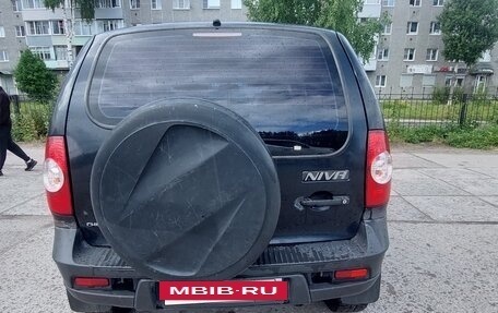 Chevrolet Niva I рестайлинг, 2012 год, 570 000 рублей, 4 фотография