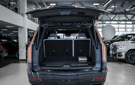 Cadillac Escalade V, 2025 год, 20 000 000 рублей, 9 фотография