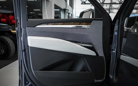 Cadillac Escalade V, 2025 год, 20 000 000 рублей, 11 фотография