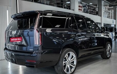 Cadillac Escalade V, 2025 год, 20 000 000 рублей, 7 фотография