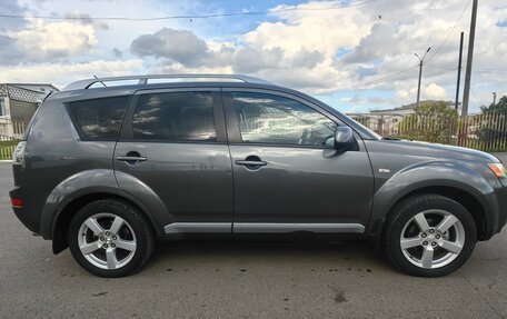 Mitsubishi Outlander III рестайлинг 3, 2008 год, 1 200 000 рублей, 3 фотография