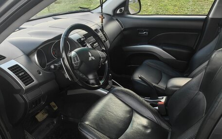 Mitsubishi Outlander III рестайлинг 3, 2008 год, 1 200 000 рублей, 8 фотография