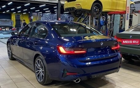 BMW 3 серия, 2019 год, 3 500 000 рублей, 3 фотография
