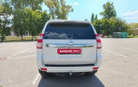 Toyota Land Cruiser Prado 150 рестайлинг 2, 2016 год, 3 999 990 рублей, 5 фотография