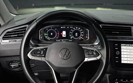 Volkswagen Tiguan II, 2022 год, 3 170 000 рублей, 5 фотография